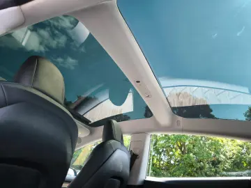 Model 3 RWD PANO+LED+NAVI+SHZ+KAMERA+ACC+WP