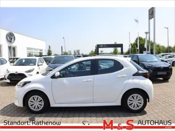 Yaris 1.0 Basis