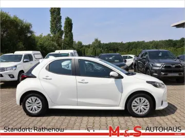 Yaris 1.0 Basis