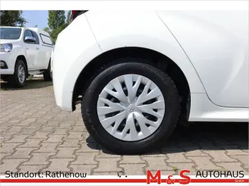Yaris 1.0 Basis
