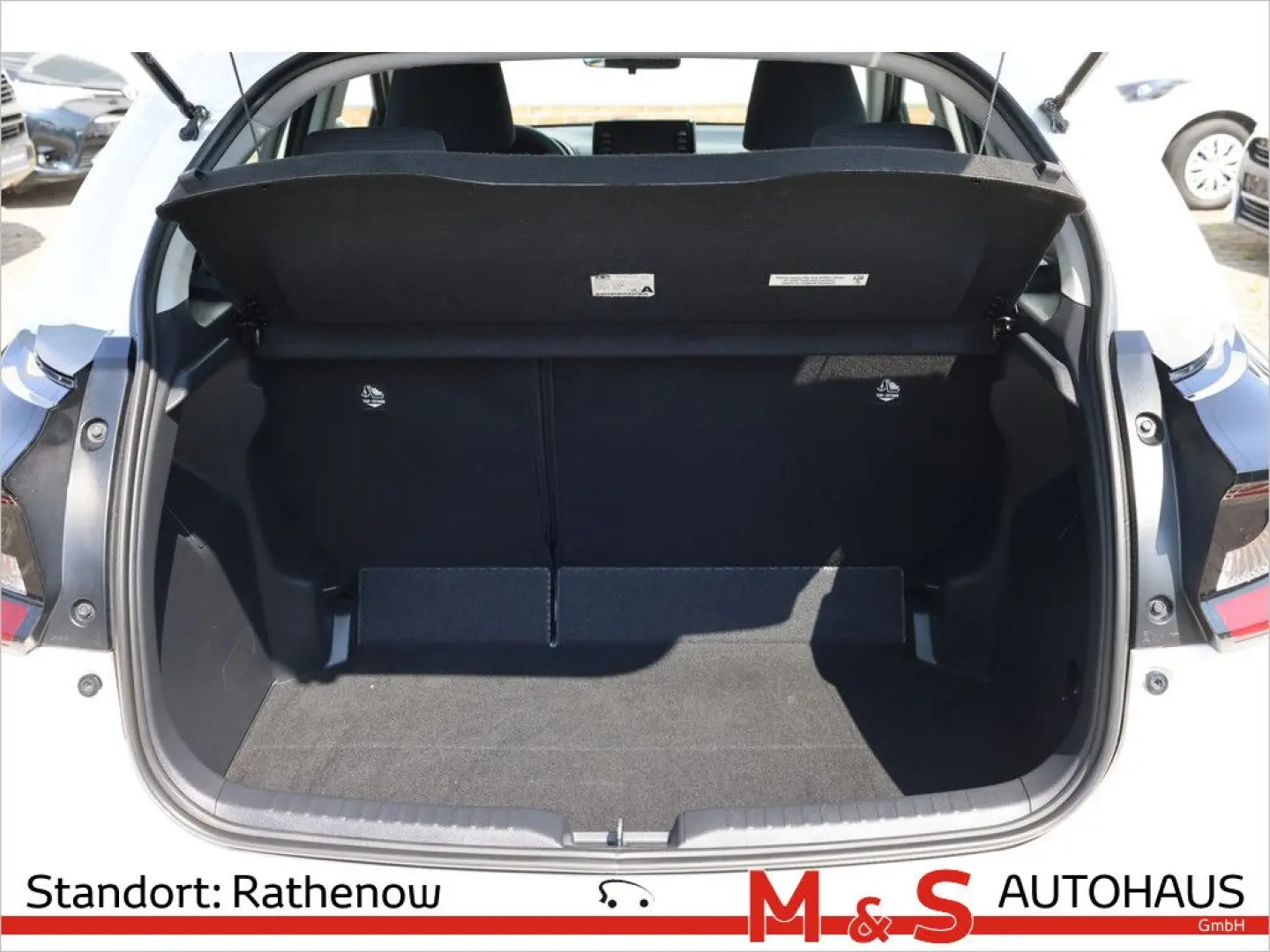 Yaris 1.0 Basis