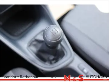 Yaris 1.0 Basis