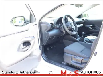 Yaris 1.0 Basis