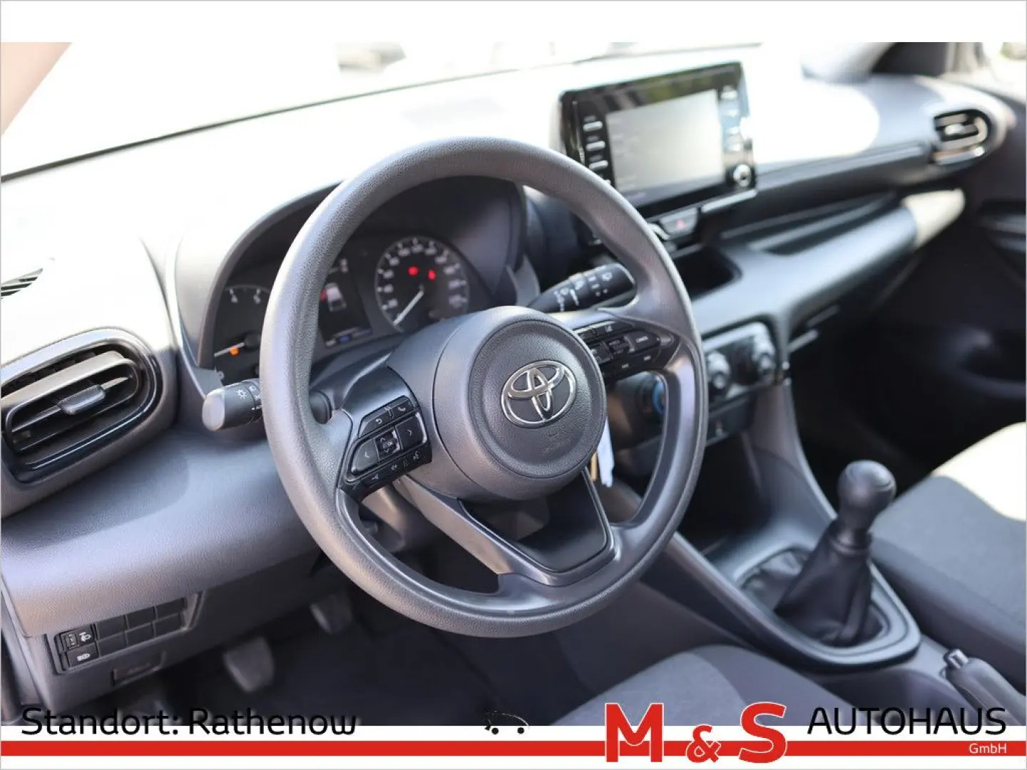 Yaris 1.0 Basis