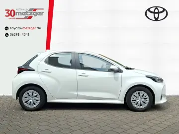 Yaris 1.0 Comfort +Klima +Apple CarPlay +Android
