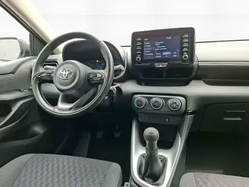 Yaris 1.0 Comfort +Klima +Apple CarPlay +Android