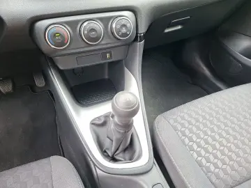 Yaris 1.0 Comfort +Klima +Apple CarPlay +Android