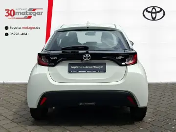 Yaris 1.0 Comfort +Klima +Apple CarPlay +Android