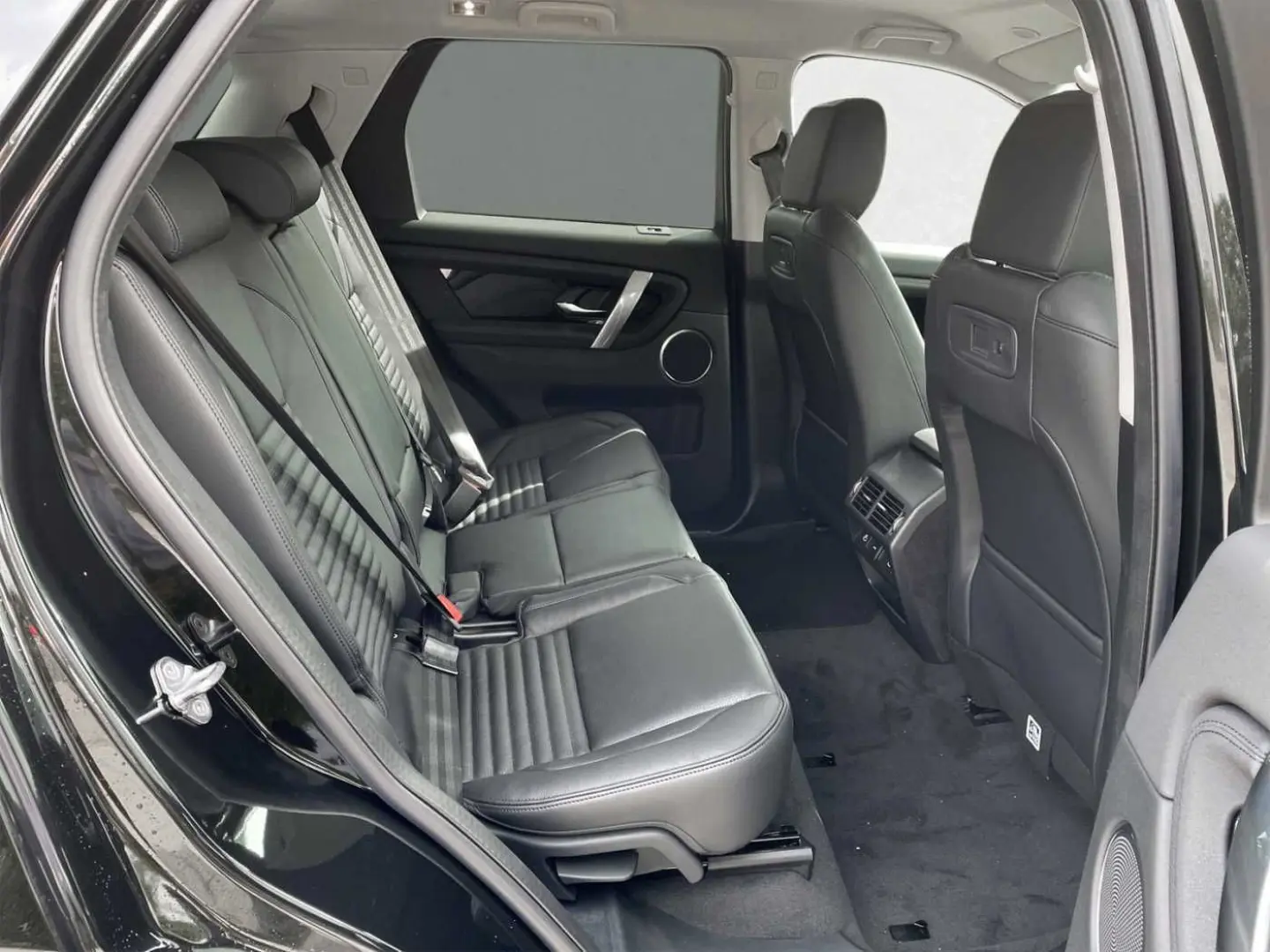 Discovery Sport P300e SE