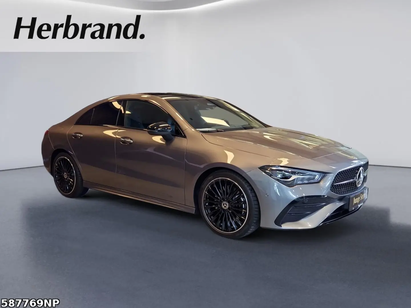 CLA 250 4M AMG Coupé  Pano Night 19