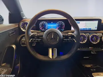 CLA 250 4M AMG Coupé  Pano Night 19