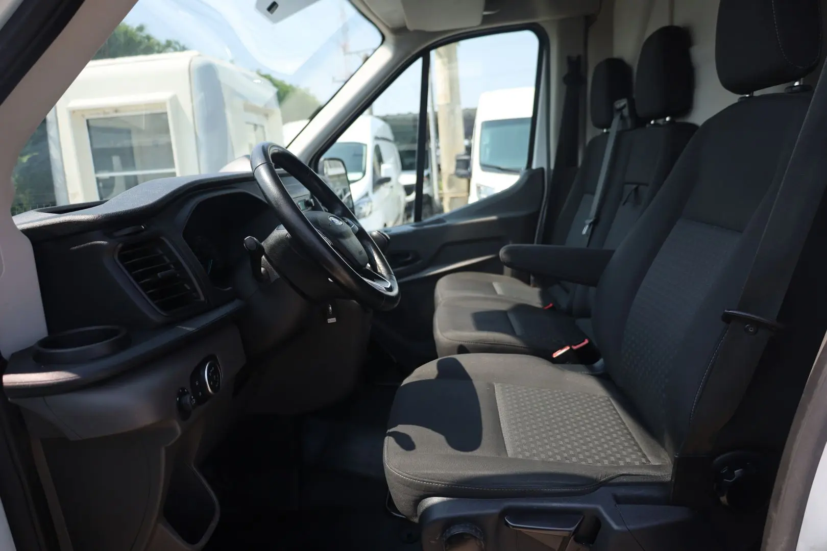 FORD TRANSIT L3H2 2.0 130CP