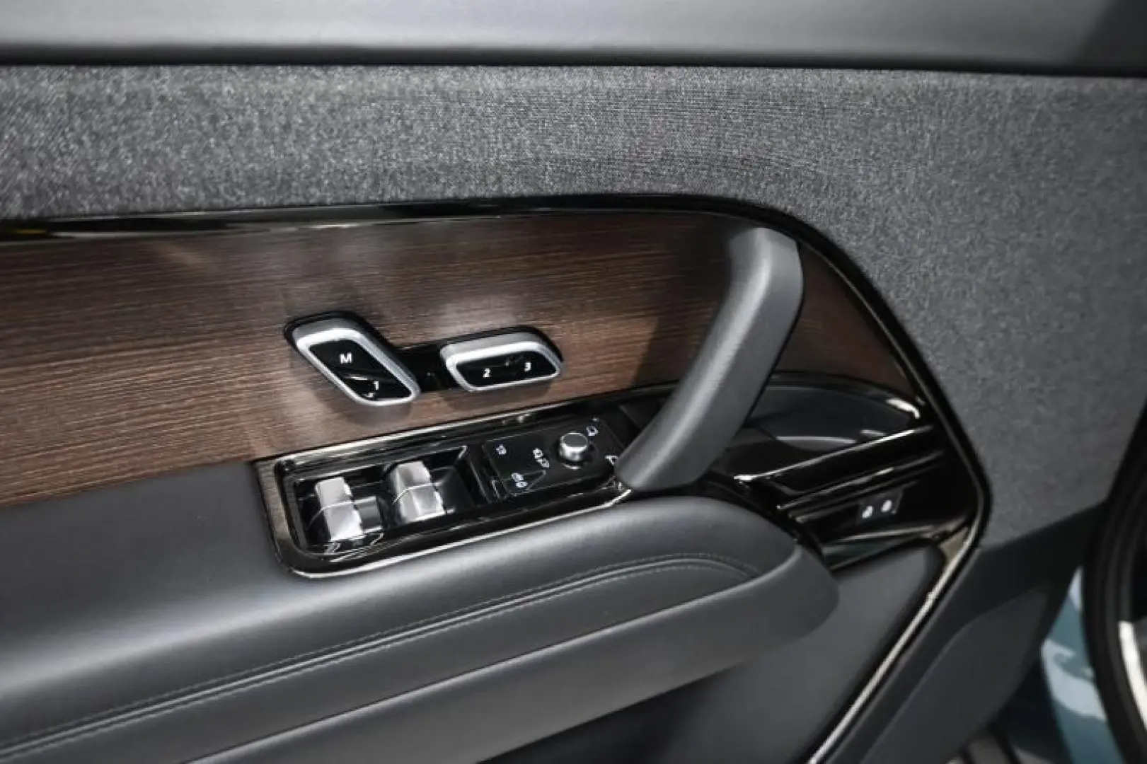 Range Rover Sport P440e Facelift Dynamic Pano A