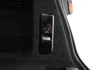 Range Rover Sport P440e Facelift Dynamic Pano A