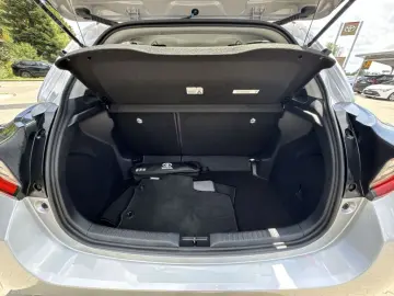 Yaris Hybrid 1.5 VVT-i Club Kamera ACC Carplay