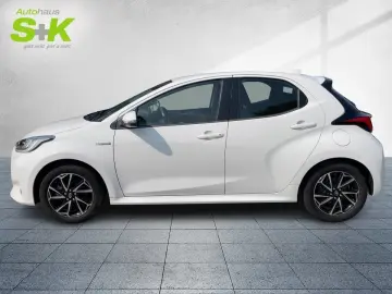 Yaris 1.5 Dual-VVT-iE Hybrid Club*8-fach bereift