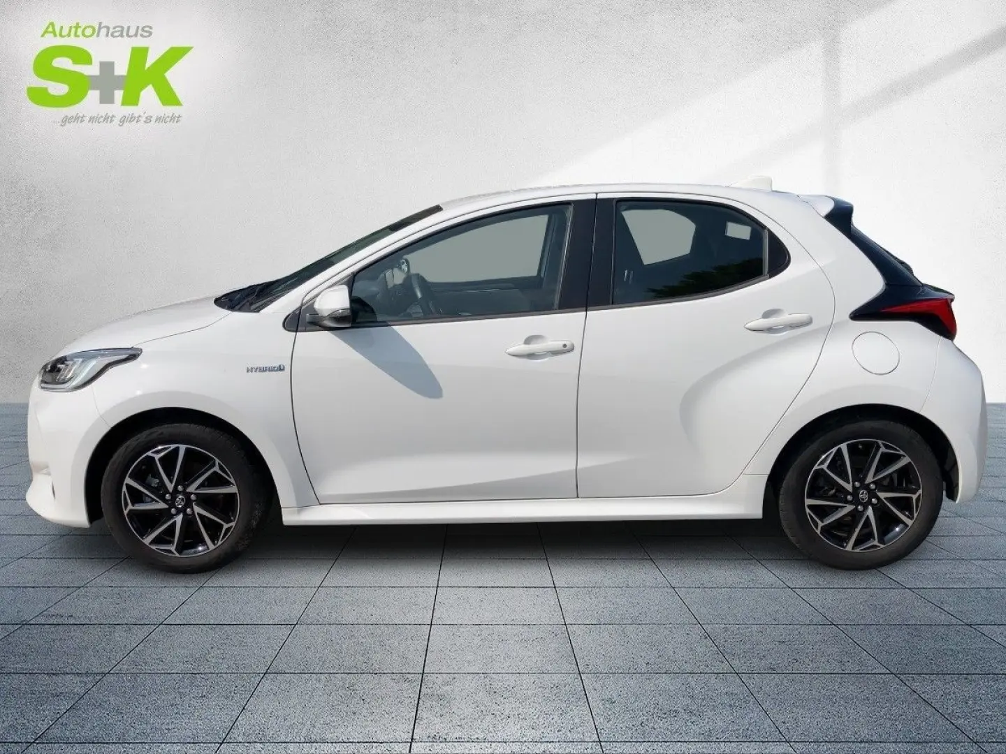 Yaris 1.5 Dual-VVT-iE Hybrid Club*8-fach bereift