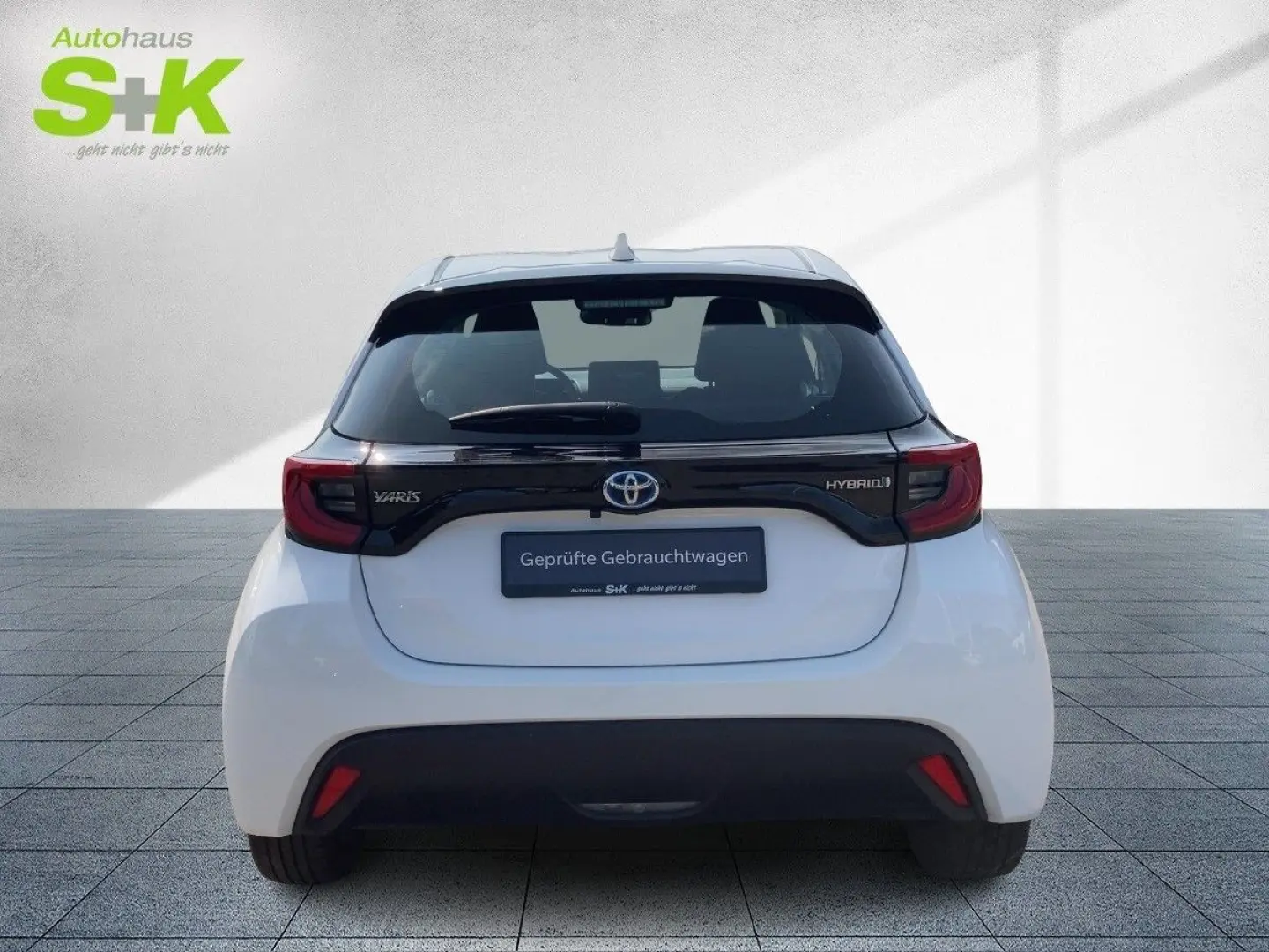 Yaris 1.5 Dual-VVT-iE Hybrid Club*8-fach bereift