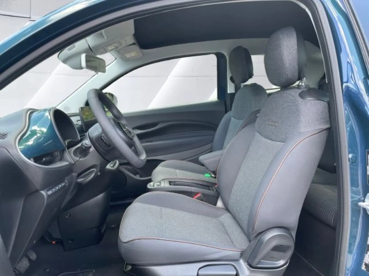 500e Cabrio Icon 42 Kwh Rückfahrkamera Navi Sitz