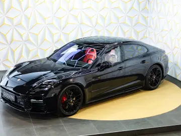 Porsche Panamera GTS