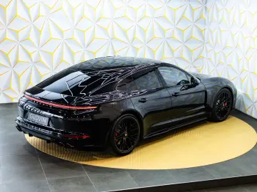 Porsche Panamera GTS