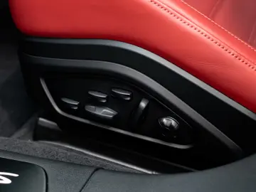 Porsche Panamera GTS