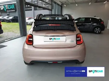500e C by Bocelli NAVI LEDER ACC KAMERA