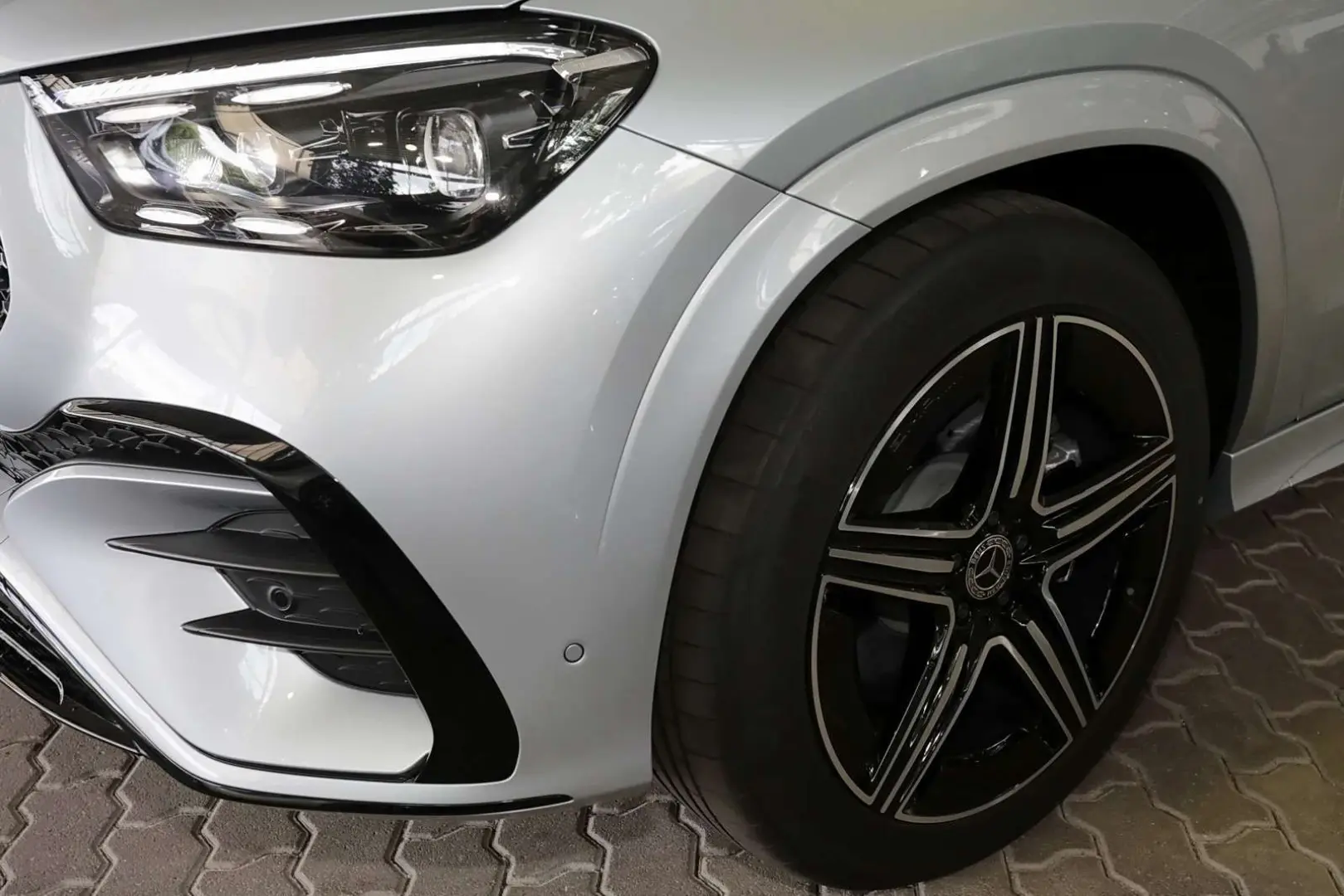 GLE 300 d 4M AMG Night+MBUX+360°+Pano+AHK+Standh