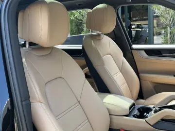 Cayenne E-Hybrid PANORAMA*HA-LENKUNG*21 TURBO*BO