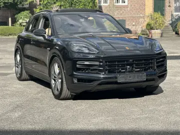 Cayenne E-Hybrid PANORAMA*HA-LENKUNG*21 TURBO*BO