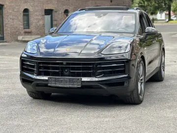 Cayenne E-Hybrid PANORAMA*HA-LENKUNG*21 TURBO*BO