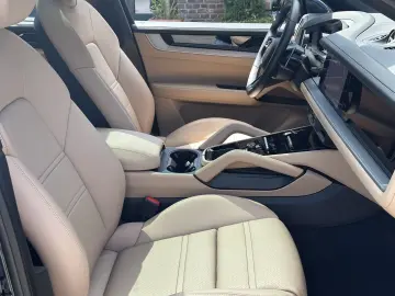 Cayenne E-Hybrid PANORAMA*HA-LENKUNG*21 TURBO*BO