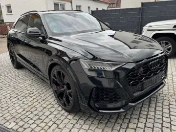 RSQ8 4.0 TFSI quattro Keramik Carbon AHK 305 kmh