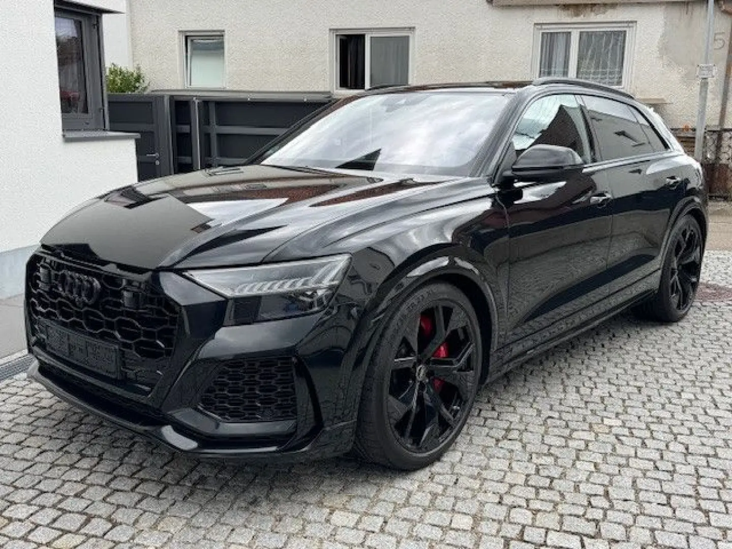 RSQ8 4.0 TFSI quattro Keramik Carbon AHK 305 kmh