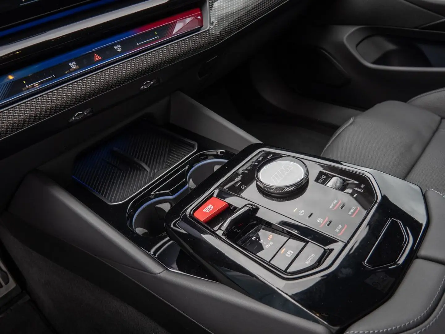 M5 xDrive AHK+B&W+CARBON+V-MAX
