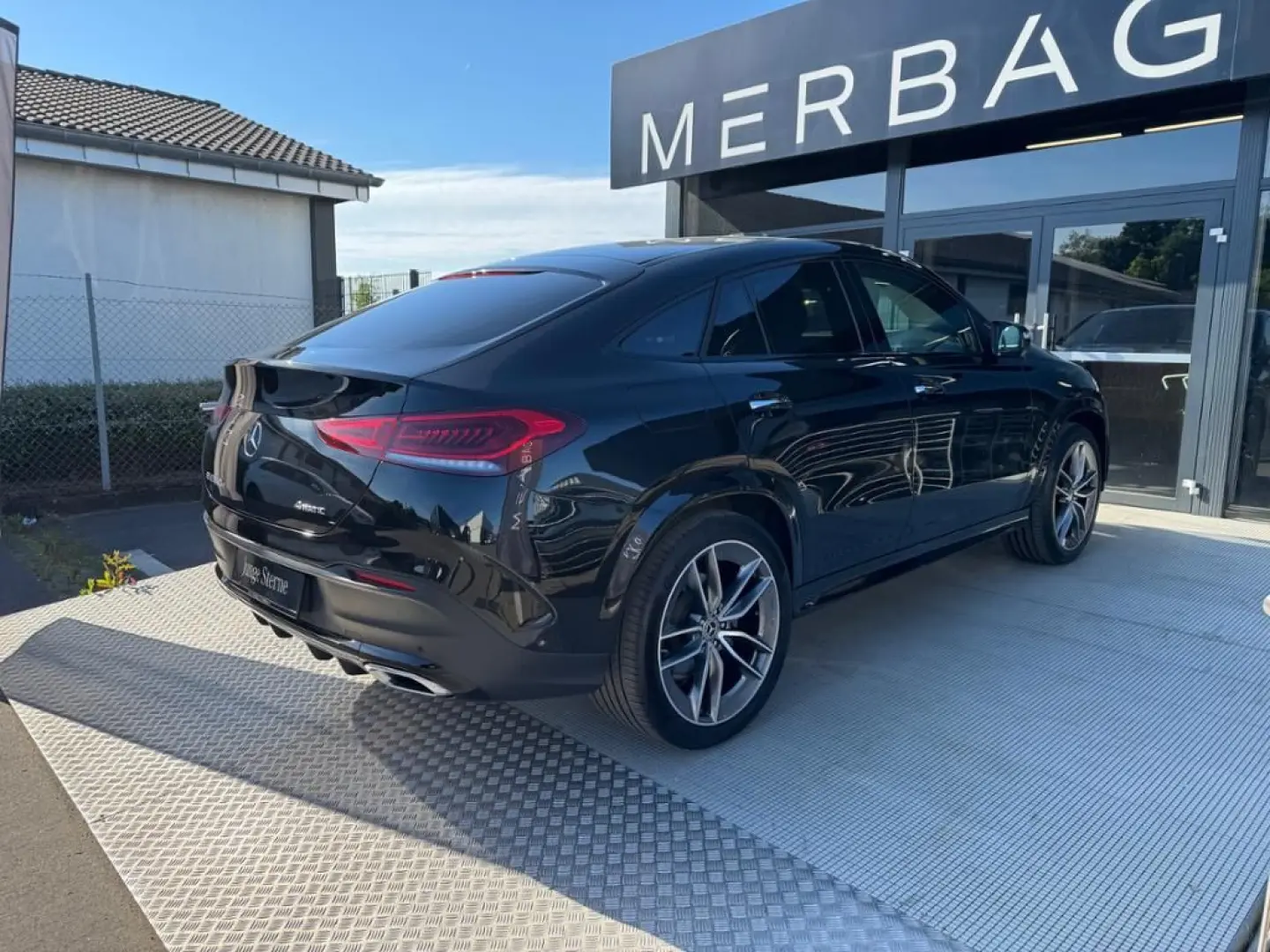 GLE 350 e 4M CP *AMG Night Head up AHK MBeam Mem