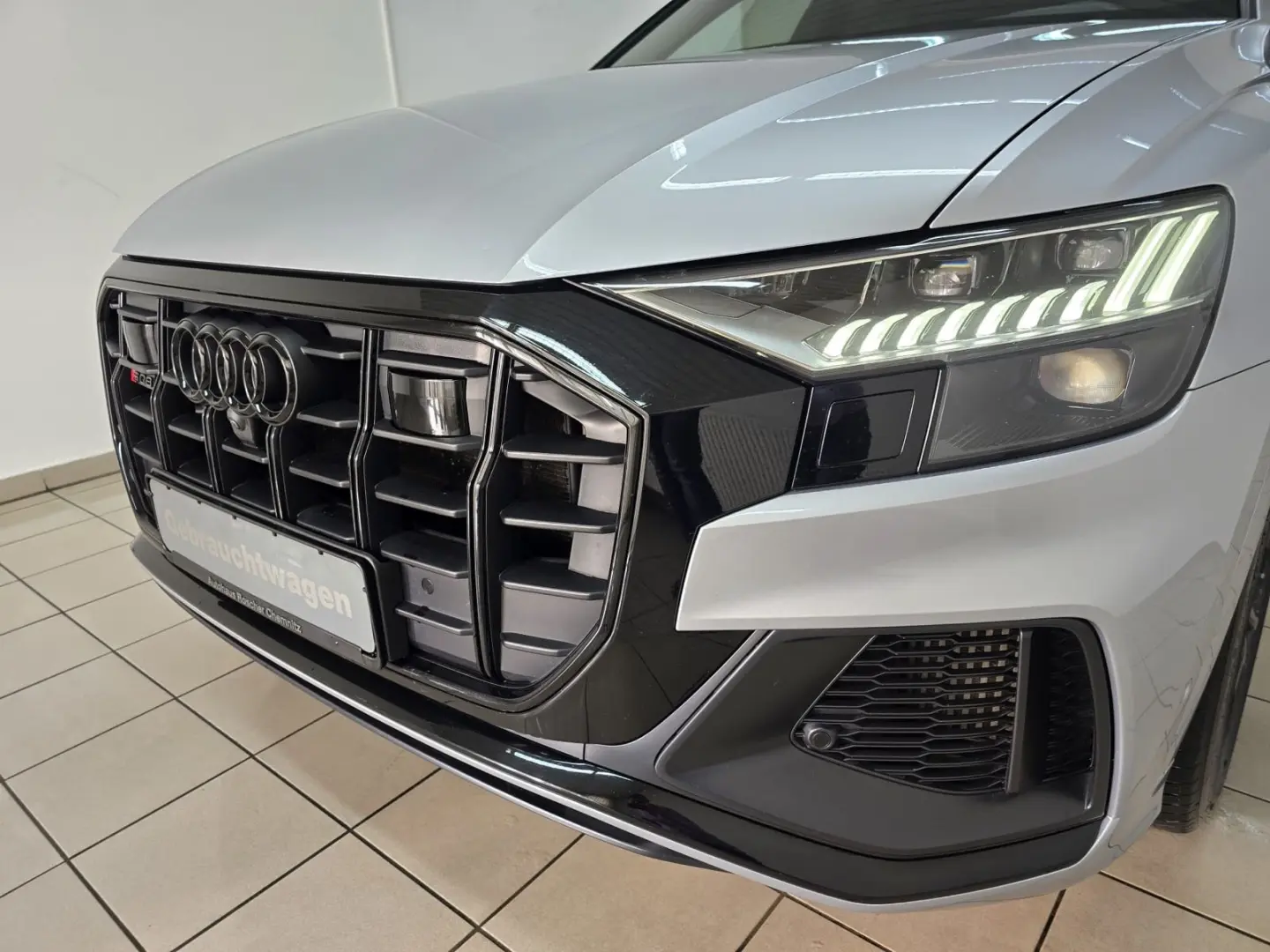 SQ8 4.0 TFSI qu. Matrix Pano B&O Sthzg S Sitz 23