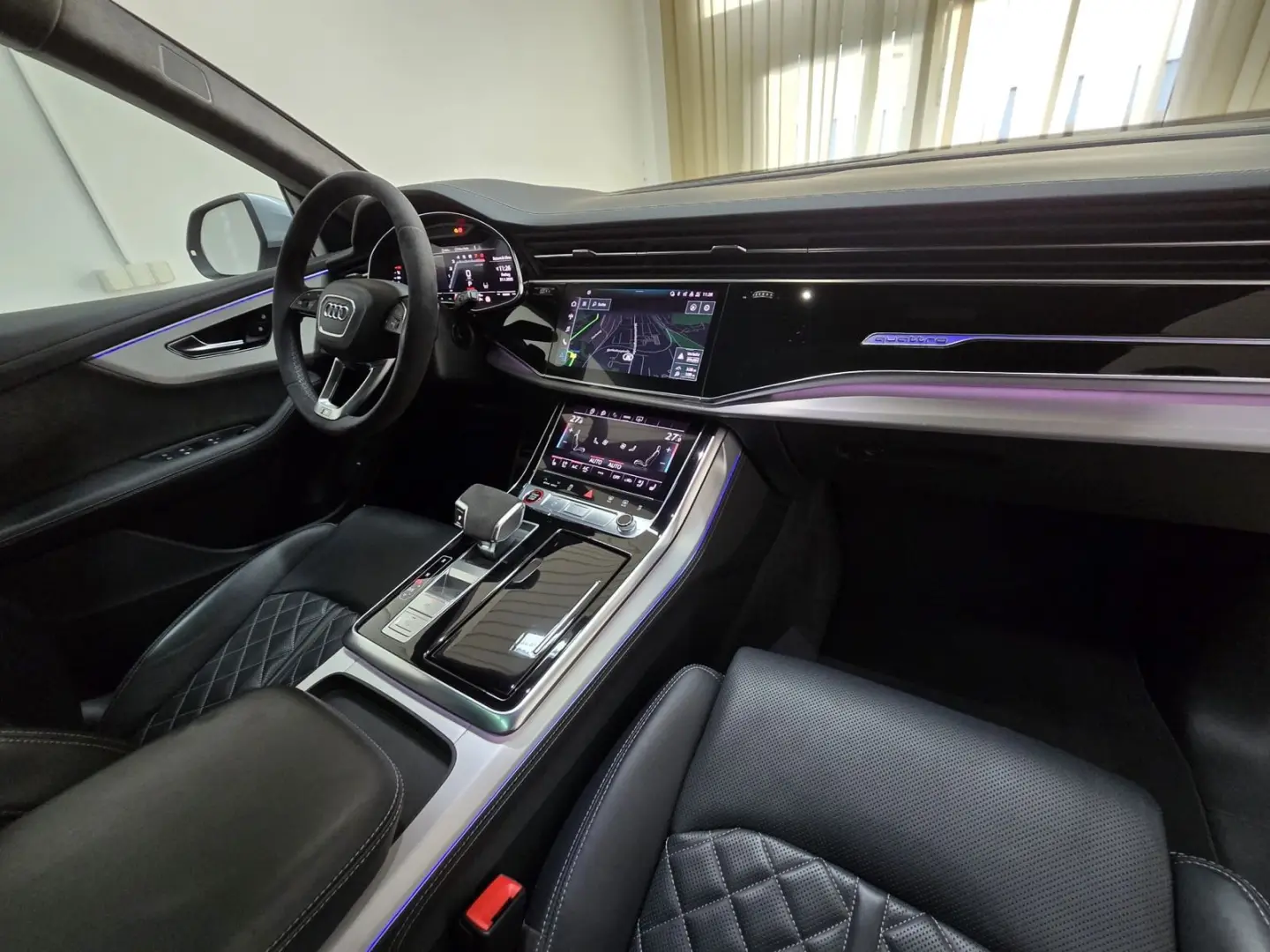 SQ8 4.0 TFSI qu. Matrix Pano B&O Sthzg S Sitz 23