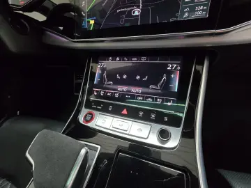 SQ8 4.0 TFSI qu. Matrix Pano B&O Sthzg S Sitz 23