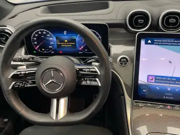 GLC 300 d 4M AMG-Line Pano Digital-Light 360°-K.