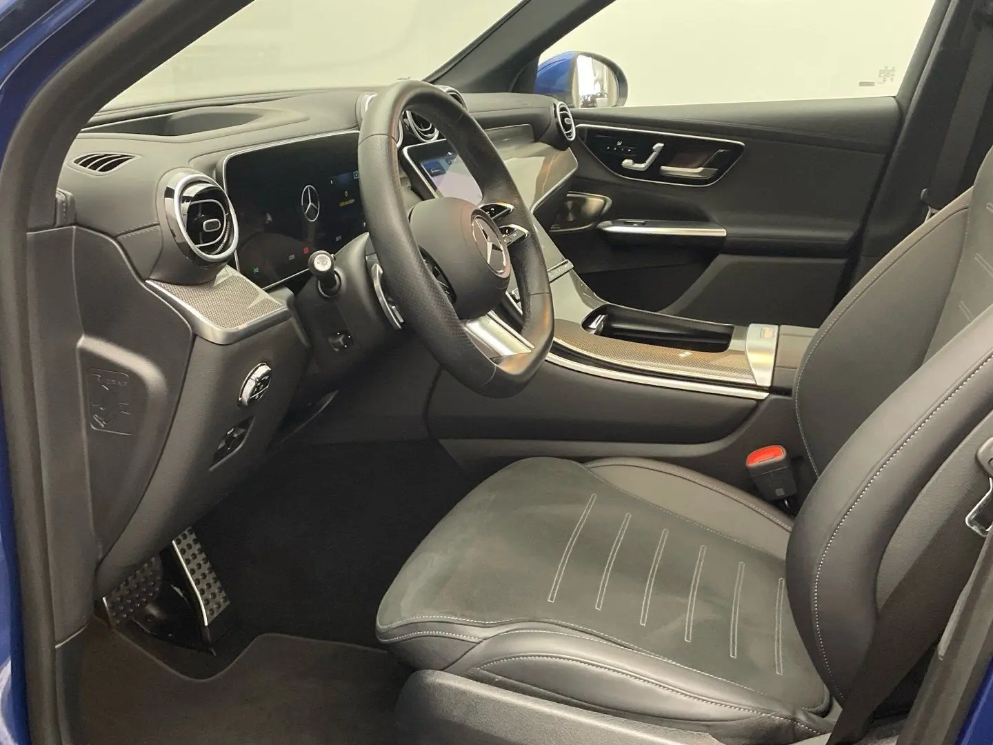 GLC 300 d 4M AMG-Line Pano Digital-Light 360°-K.