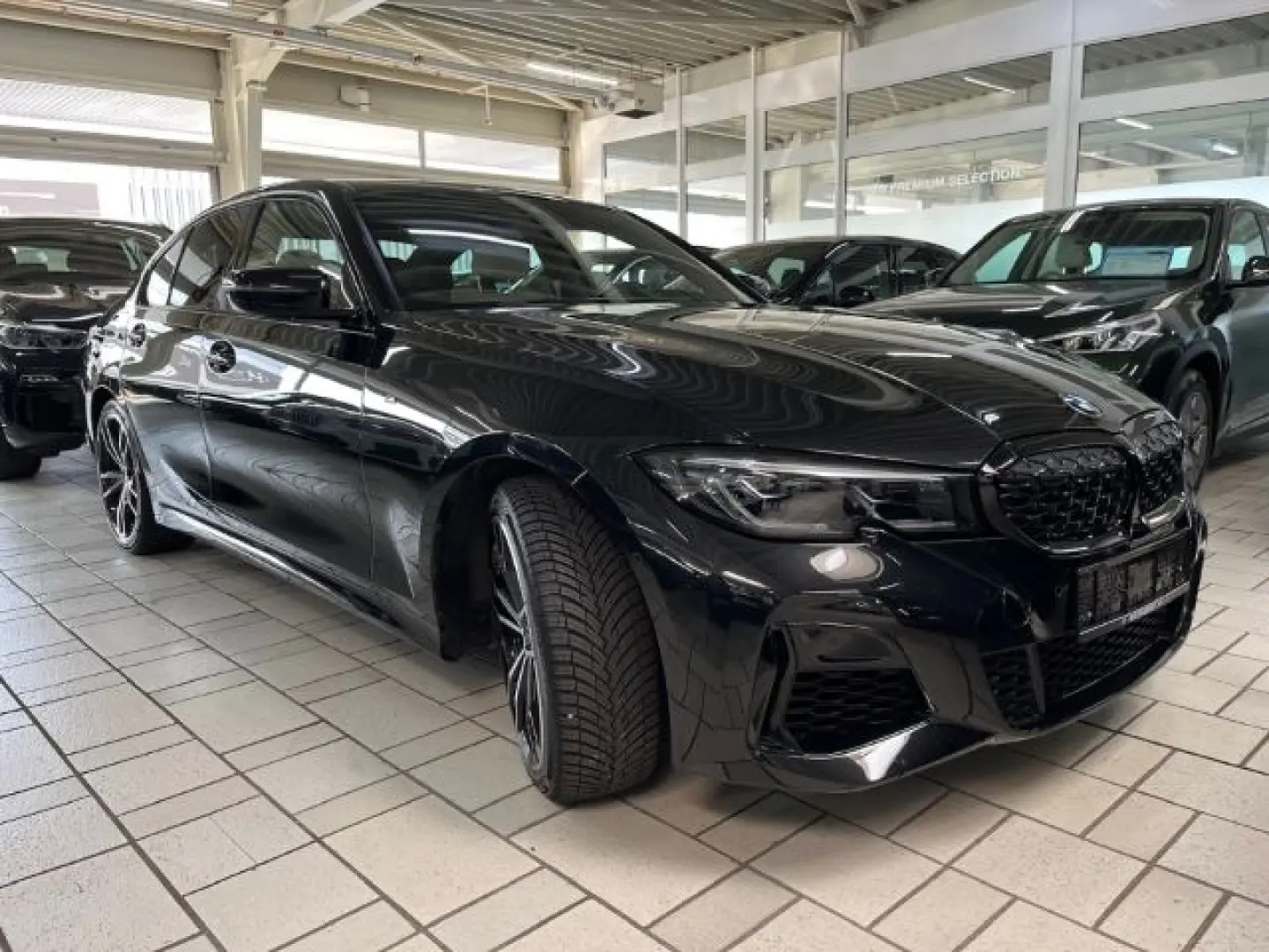 M340i xDrive A Sportpaket HUD SHZ Navi DA Memory
