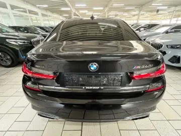 M340i xDrive A Sportpaket HUD SHZ Navi DA Memory