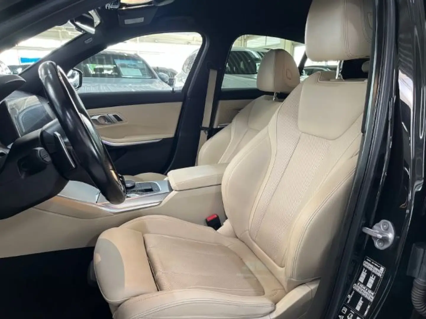 M340i xDrive A Sportpaket HUD SHZ Navi DA Memory