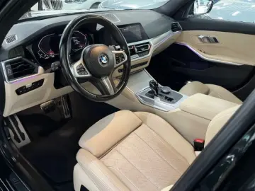 M340i xDrive A Sportpaket HUD SHZ Navi DA Memory