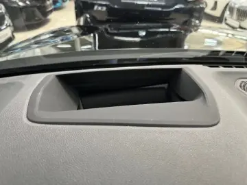 M340i xDrive A Sportpaket HUD SHZ Navi DA Memory