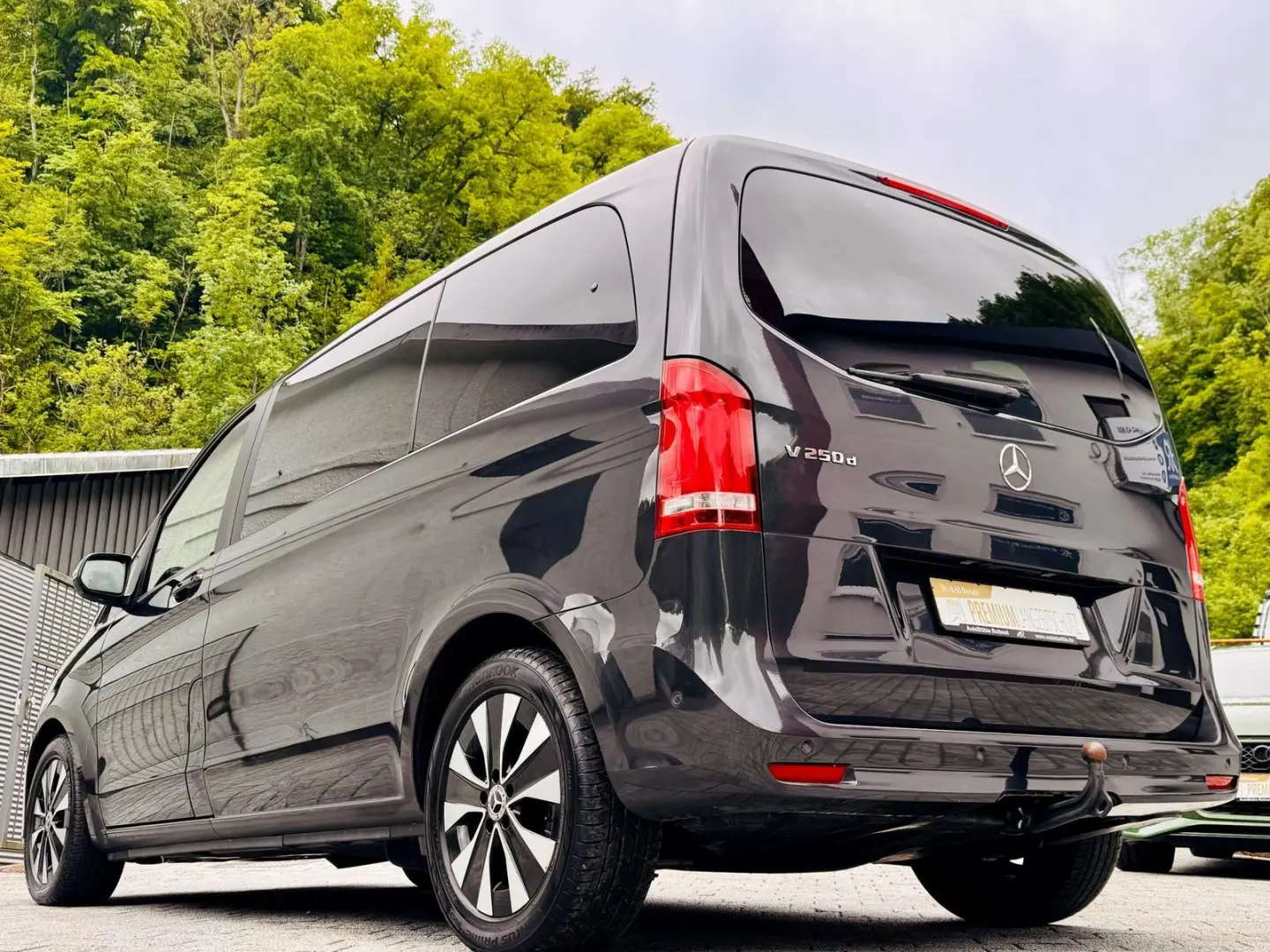 V 250 d Edition kompakt AHK Navi LED Kamera