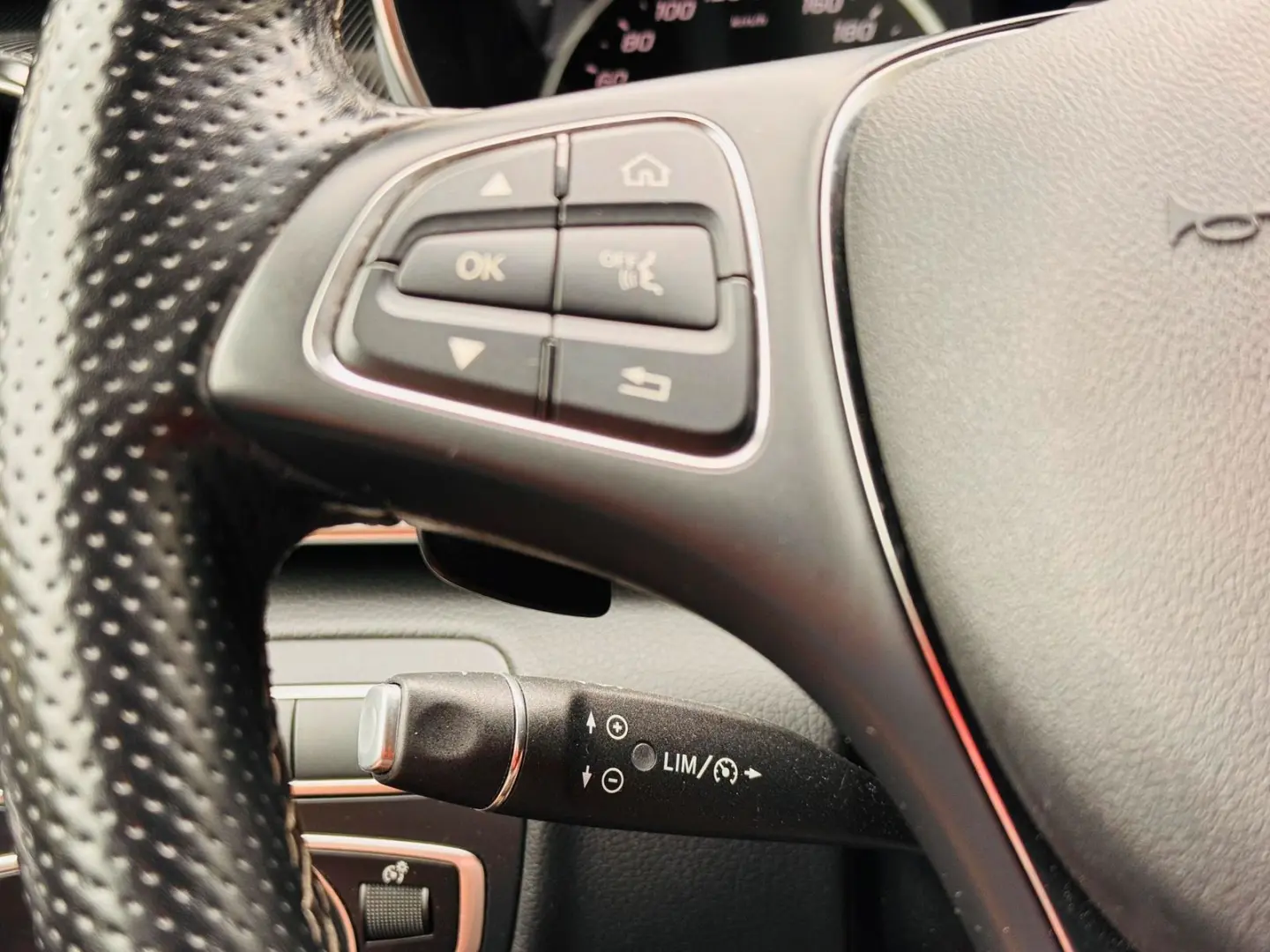 V 250 d Edition kompakt AHK Navi LED Kamera