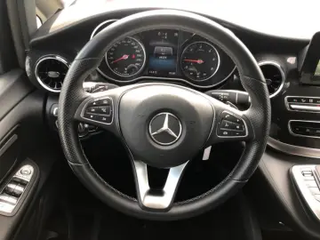 V 220 d **Navi,KlimaA,SHZ,R-Cam,Sport