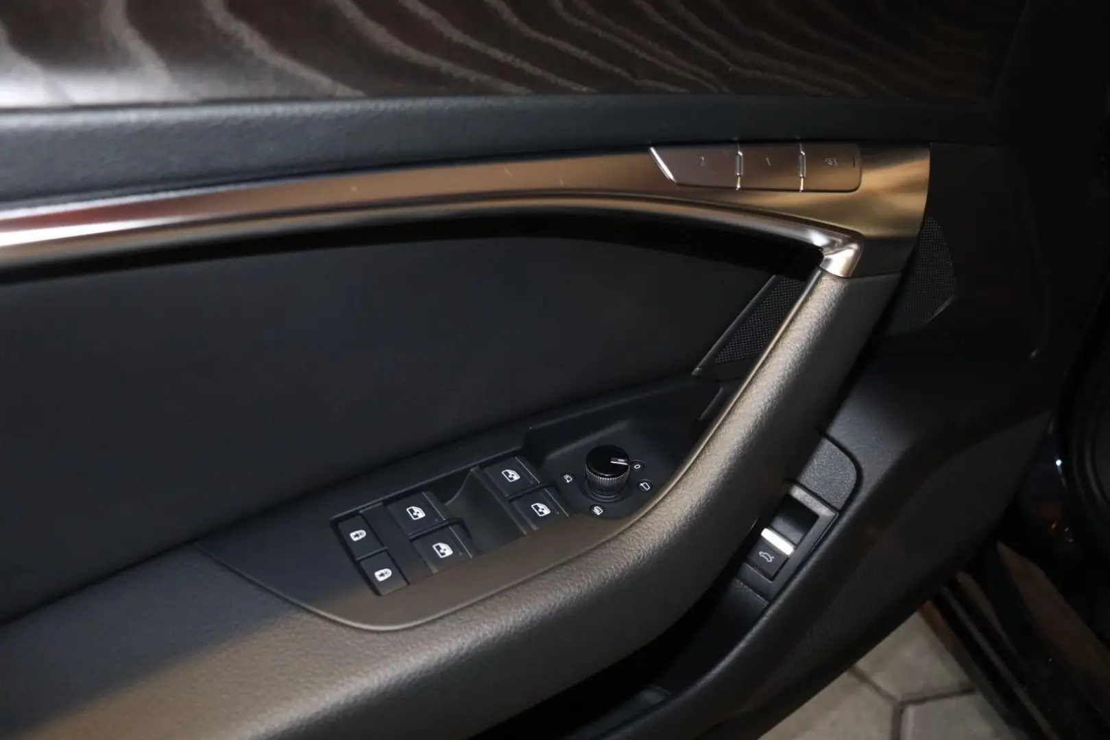 A6 40 TDI sport S-Line MATRIX*AHK*CAM